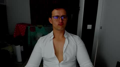 Sexxymuscles4U online show from October 2025 10:59:01 AM