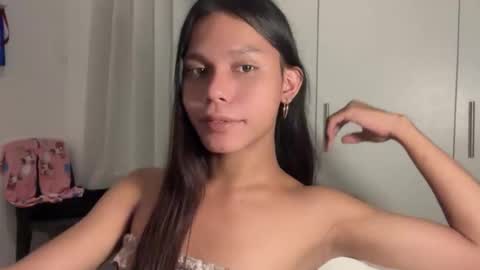 sexy_alexa17 online show from November 2025 06:18:01 PM