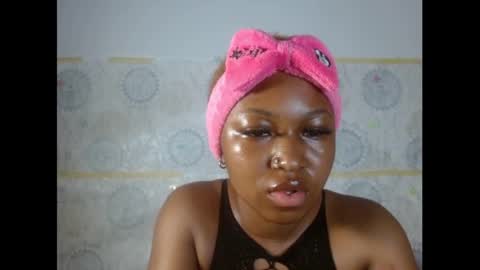 sexy_bluey247 online show from September 2025 02:22:02 AM