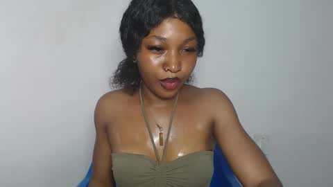 Snapshot of sexy_bluey247 chatting on April 2026 04:52:01 PM sexy_bluey247 online show from April 2026 04:52:01 PM