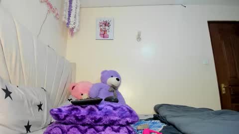 Celena Selena online show from November 2025 09:03:01 PM