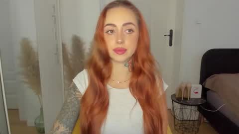 C o r a l i e online show from November 2025 07:42:02 AM