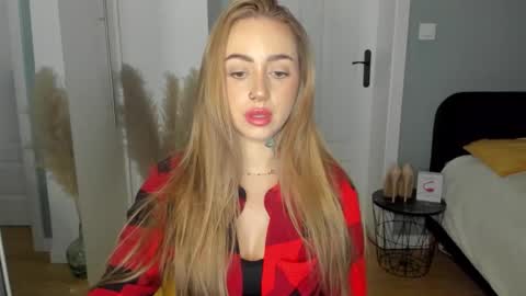 C o r a l i e online show from April 2026 02:07:02 PM