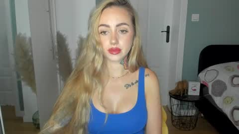 Snapshot of sexy_coralie chatting on June 2026 06:22:01 AM C o r a l i e online show from June 2026 06:22:01 AM
