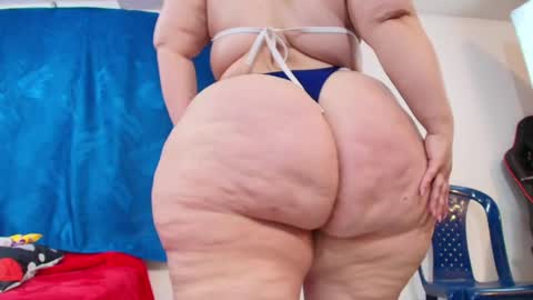 Snapshot of sexy_curvi chatting on May 2026 05:07:01 PM karla instagram online show from May 2026 05:07:01 PM
