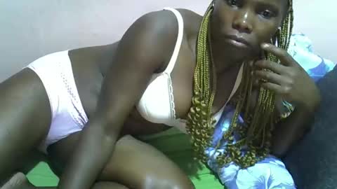 sexy dolly online show from February 2026 04:35:01 PM