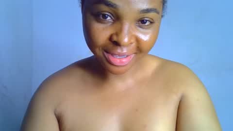 Snapshot of sexy_ebonygirl_ chatting on November 2025 06:55:01 AM Clara online show from November 2025 06:55:01 AM