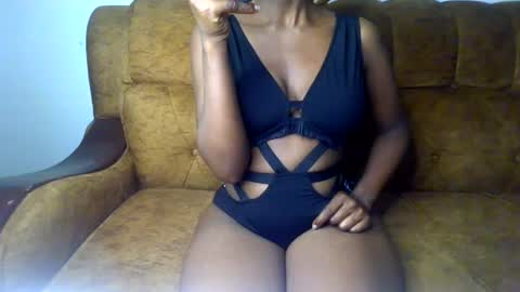 Snapshot of sexy_ellahh chatting on June 2026 10:09:01 AM Ellahh online show from June 2026 10:09:01 AM