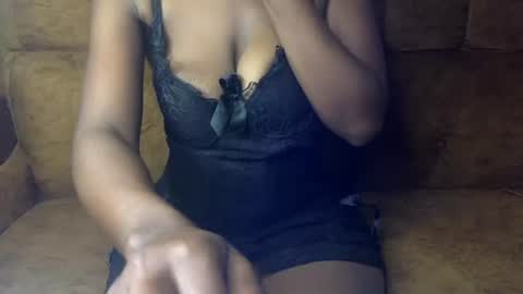 Snapshot of sexy_ellahh chatting on July 2026 01:07:02 AM Ellahh online show from July 2026 01:07:02 AM