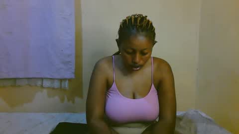 Snapshot of sexy_latasha chatting on May 2026 02:57:02 PM sexy_latasha online show from May 2026 02:57:02 PM
