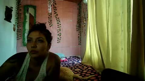 sexy lolas online show from April 2026 07:22:01 PM