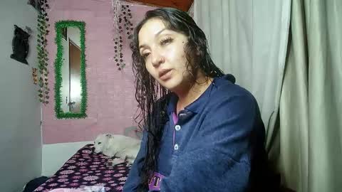 Snapshot of sexy_lolas chatting on June 2026 01:28:02 AM sexy lolas online show from June 2026 01:28:02 AM