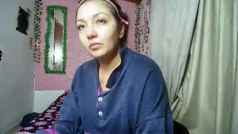 Snapshot of sexy_lolas chatting on June 2026 02:01:01 AM sexy lolas online show from June 2026 02:01:01 AM