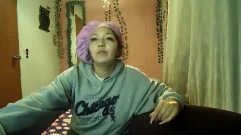 Snapshot of sexy_lolas chatting on June 2026 01:59:01 AM sexy lolas online show from June 2026 01:59:01 AM