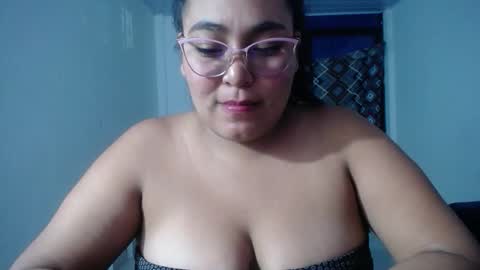 SIRENA LOVE online show from December 2025 06:00:01 AM