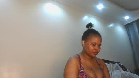 sexy_lyna online show from February 2026 08:13:02 AM