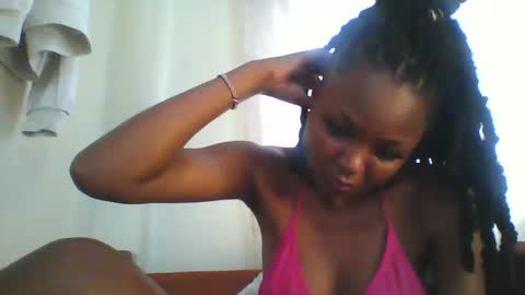 Snapshot of sexy_mariannah chatting on June 2026 01:02:01 PM sexy_mariannah online show from June 2026 01:02:01 PM