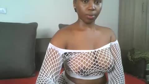 SEXY MOMAH online show from April 2026 09:43:01 AM
