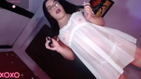 Snapshot of sexy_mysterious_dirty_girl chatting on July 2026 06:43:01 PM queen online show from July 2026 06:43:01 PM