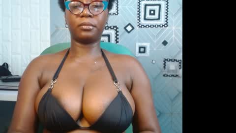 zoe online show from December 2024 06:28:02 PM