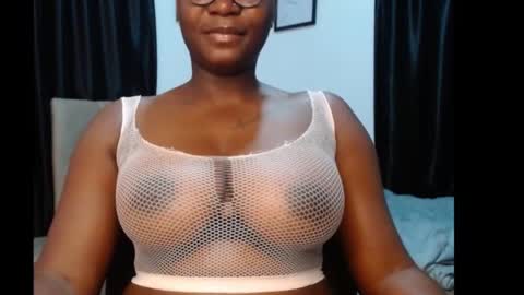 Snapshot of sexy_pearl12 chatting on June 2026 07:21:02 AM zoe online show from June 2026 07:21:02 AM