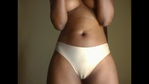 sexy_rio_ online show from October 2025 04:35:02 AM