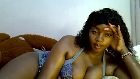 Snapshot of sexy_siera chatting on July 2026 08:07:02 AM laura online show from July 2026 08:07:02 AM