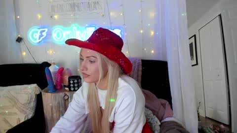 Snapshot of sexyashley_21 chatting on February 2025 01:41:02 AM Ashley Teal online show from February 2025 01:41:02 AM