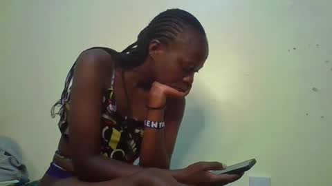 Snapshot of sexybilha483 chatting on February 2025 06:43:02 PM Sexybilha483 online show from February 2025 06:43:02 PM