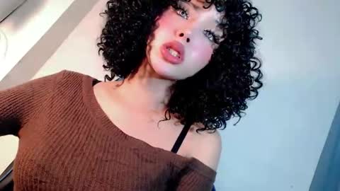 Seraphina Blaze online show from October 2025 04:24:01 AM