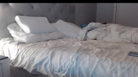 Sexyblonde4u58 online show from October 2025 04:15:02 AM