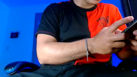 Snapshot of sexyboy_bigclit chatting on June 2026 09:26:01 PM Iker online show from June 2026 09:26:01 PM