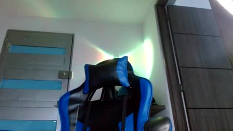 Snapshot of sexyboy_bigclit chatting on July 2026 12:00:02 PM Iker online show from July 2026 12:00:02 PM
