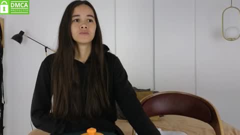 Snapshot of sexychanell_18 chatting on February 2026 01:20:02 PM chanell and yina online show from February 2026 01:20:02 PM