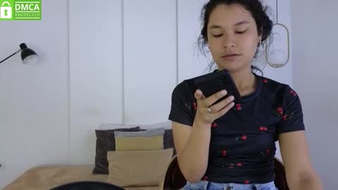 Snapshot of sexychanell_18 chatting on February 2026 01:20:01 PM chanell and yina online show from February 2026 01:20:01 PM