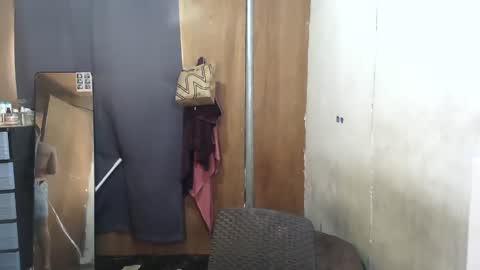 Snapshot of sexycheskax18 chatting on May 2026 04:42:02 AM pretty Cheska online show from May 2026 04:42:02 AM