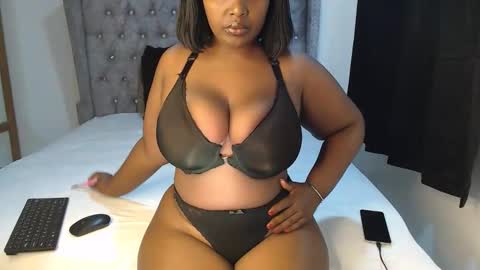 sexychocco online show from December 2025 09:27:02 AM