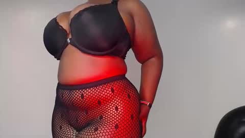 Snapshot of sexychocco_ chatting on May 2026 10:10:02 AM sexychocco online show from May 2026 10:10:02 AM
