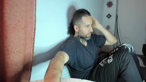 Antonioylola online show from January 2025 12:33:01 PM