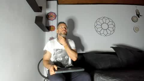 Antonioylola online show from June 2026 10:53:02 AM