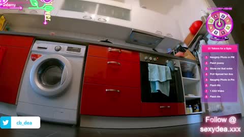 XDA   online show from October 2025 12:50:02 PM