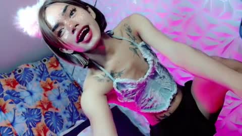 Snapshot of sexyhotbabe18 chatting on February 2025 06:58:02 PM sexyhotbabe18 online show from February 2025 06:58:02 PM