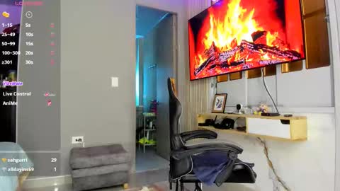 hotebony online show from December 2025 01:53:01 PM