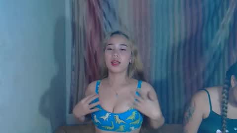 jeanken and jelian online show from October 2025 06:03:01 PM