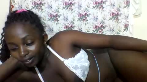 JOAN online show from February 2025 06:08:02 PM