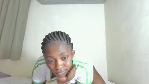 JOAN online show from November 2025 03:23:01 PM