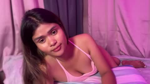 Snapshot of sexylady_pinayx chatting on April 2026 01:49:02 AM Call me Bea online show from April 2026 01:49:02 AM