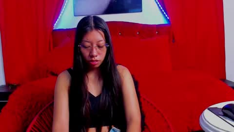 laura online show from January 2025 12:05:02 PM