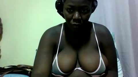sexylicious_ online show from September 2025 02:22:01 PM