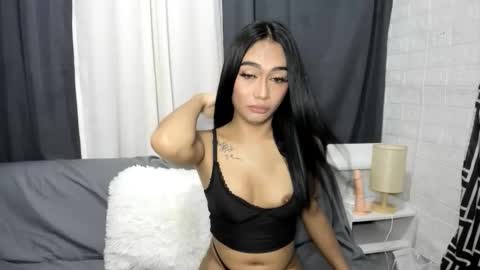 maxine online show from September 2025 09:26:02 PM